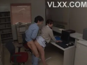 Lồn em khít nhún anh tý gãy buồi