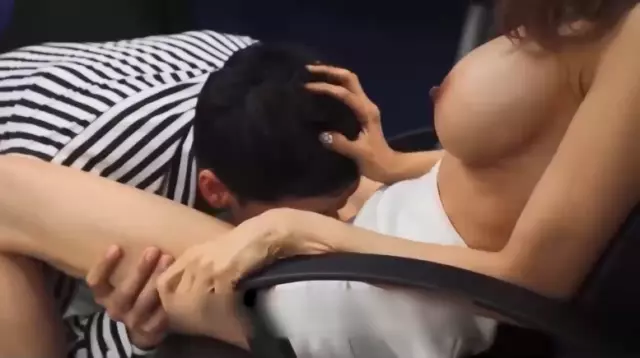 Bạn thân của con gái quá ngon, ông bố không thể từ chối món quà tuyệt hảo này